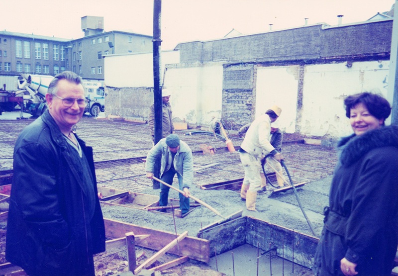 1993 - Abriss des alten Gebäudes